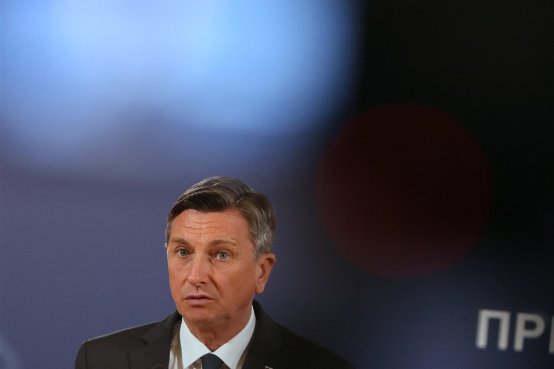 Pahor postavil nova veleposlanika na Norveškem ter v Kuvajtu in Katarju